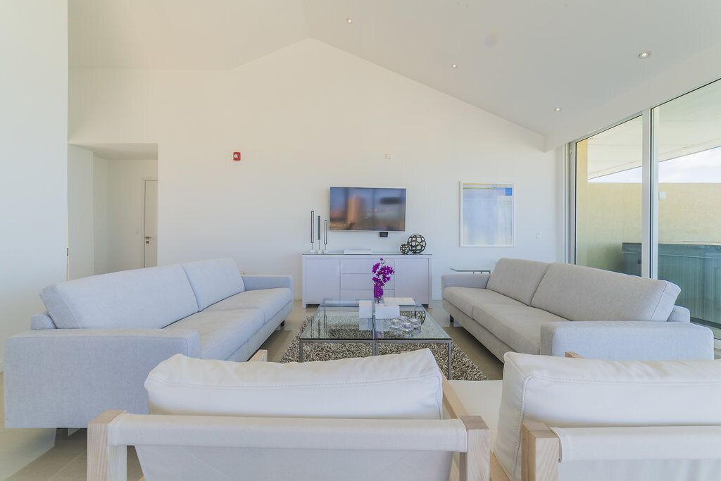 Photo of Livingroom in Palm Beach