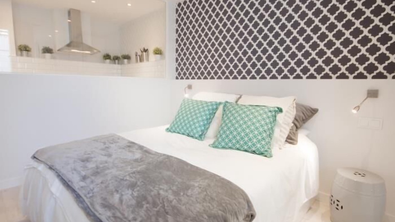 Photo of Bedroom in Golden Triangle of Art