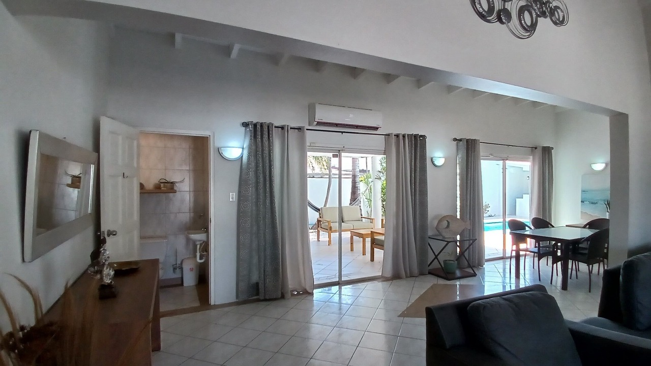 Photo of Livingroom in Palm Beach