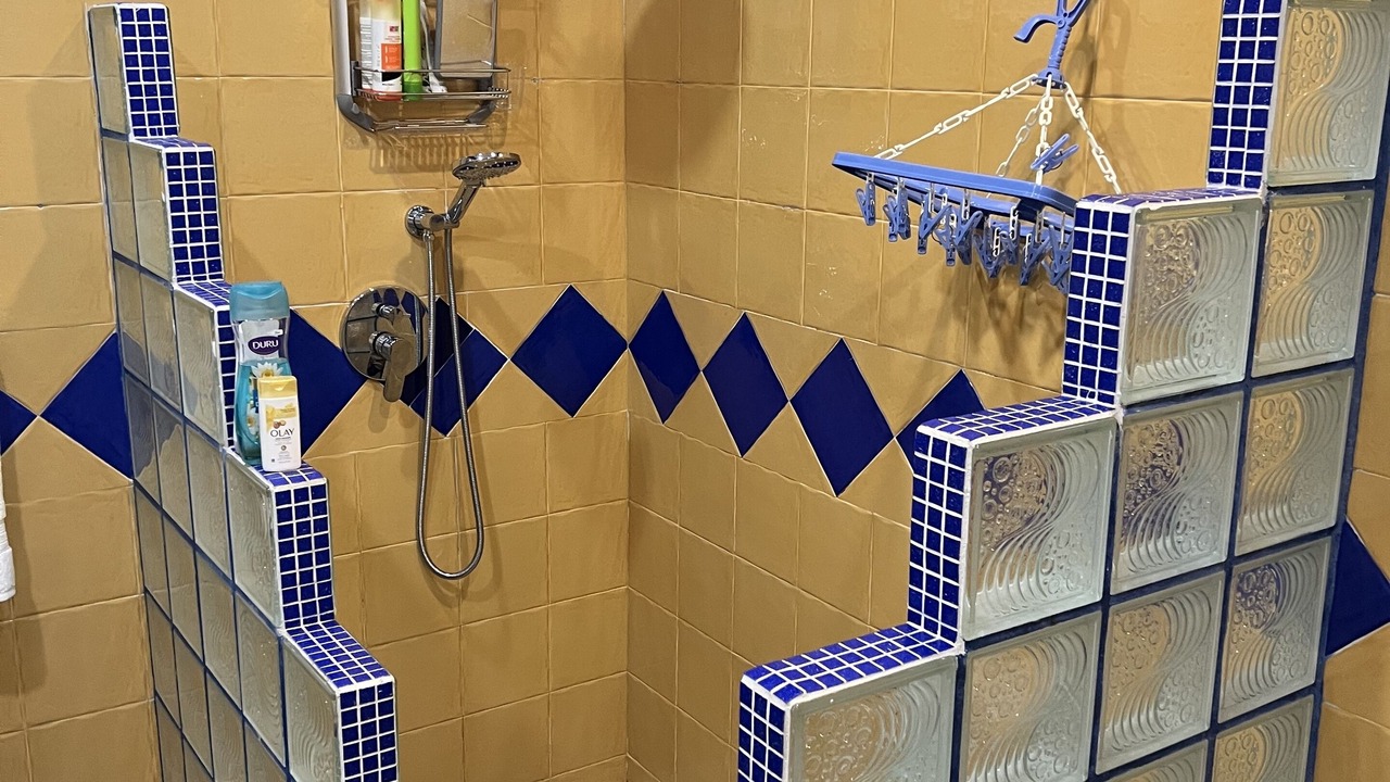 Photo of Bathroom in Esmeralda