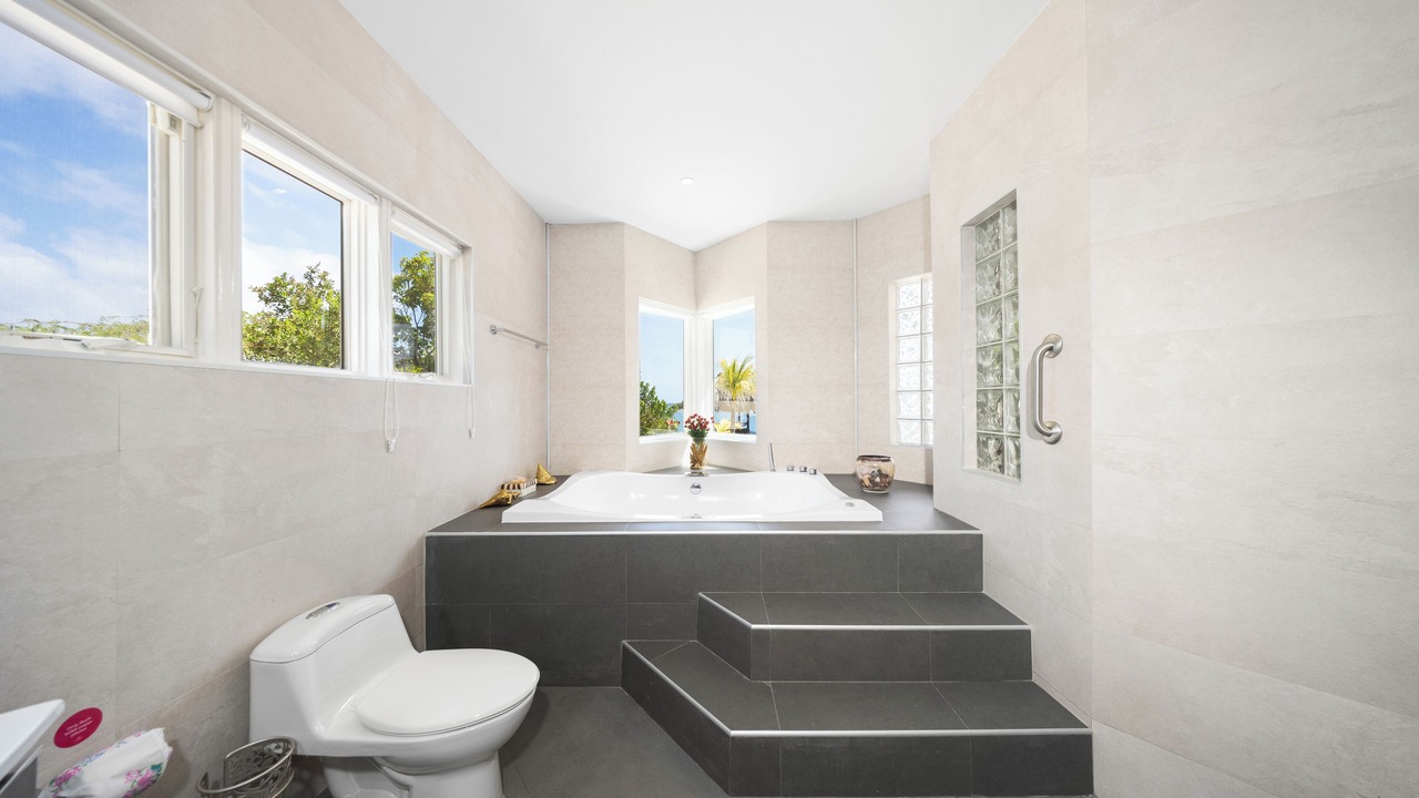 Photo of Bathroom in De Bruynewijk