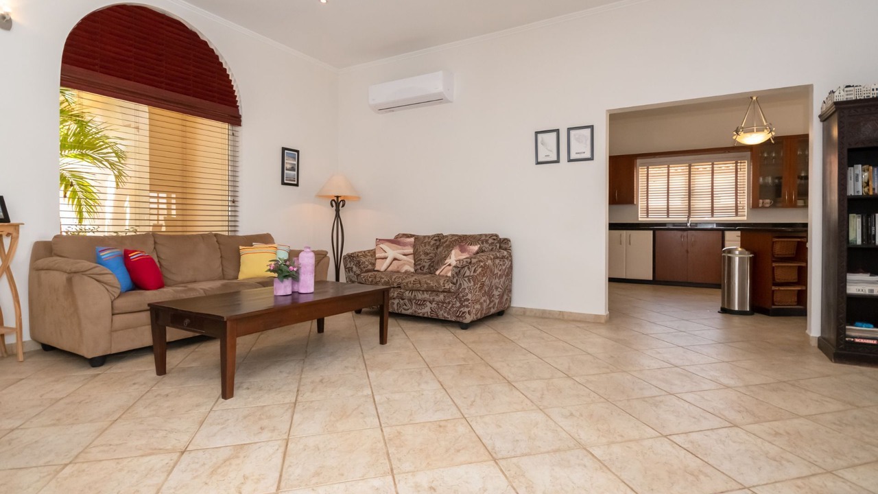 Photo of Livingroom in Opal