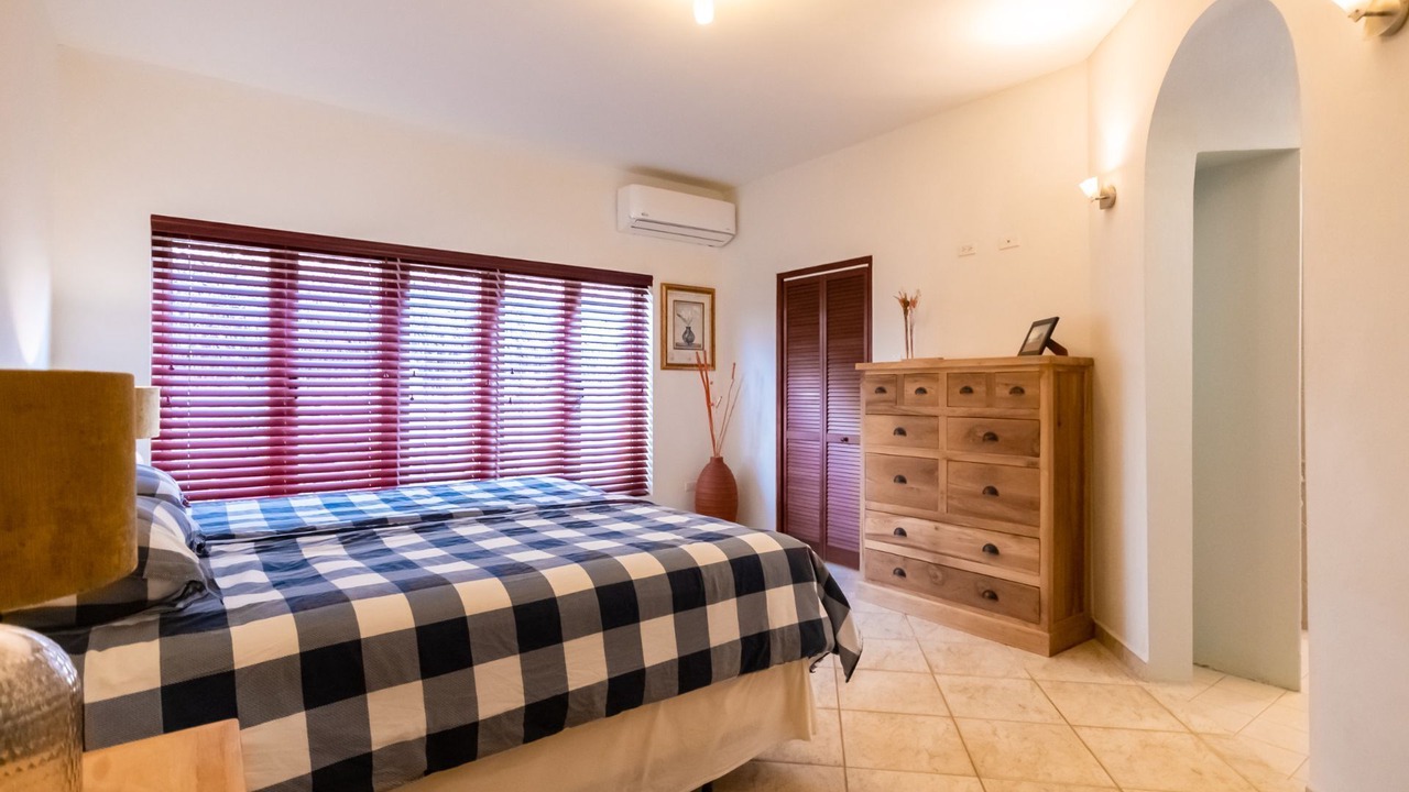 Photo of Bedroom in Opal