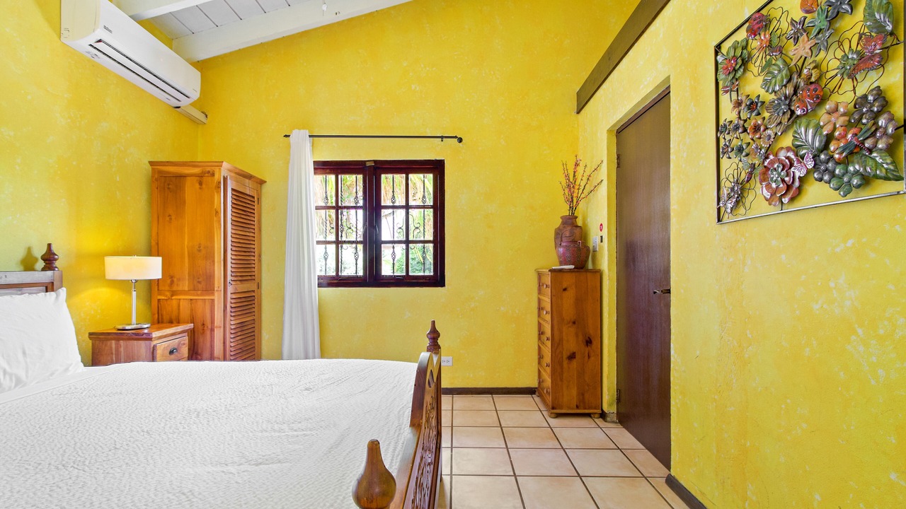 Photo of Bathroom in Ponton