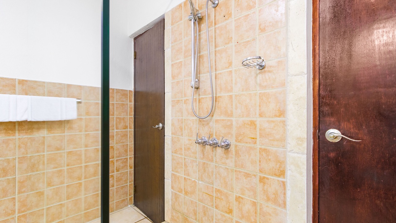 Photo of Bathroom in Ponton