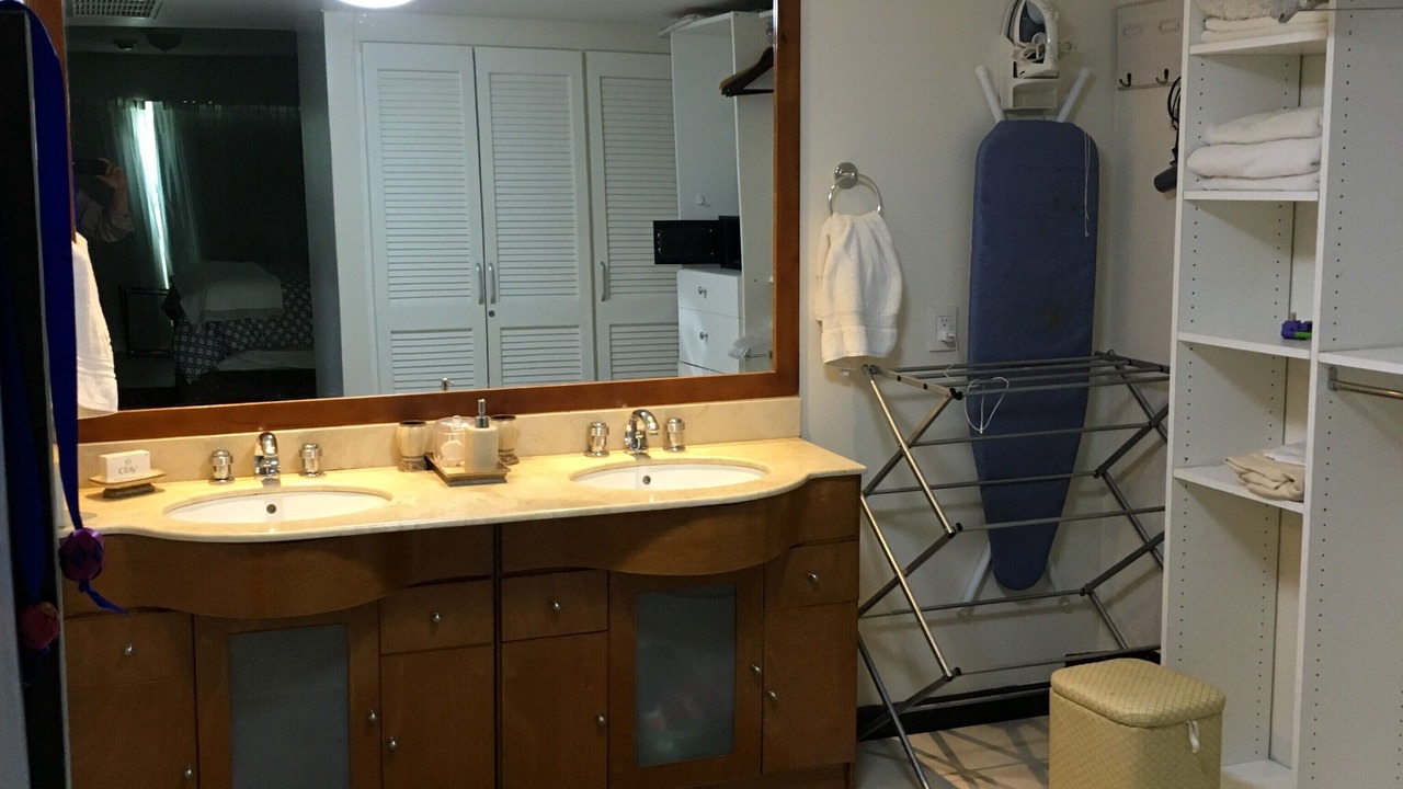 Photo of Bathroom in Oranjestad-West