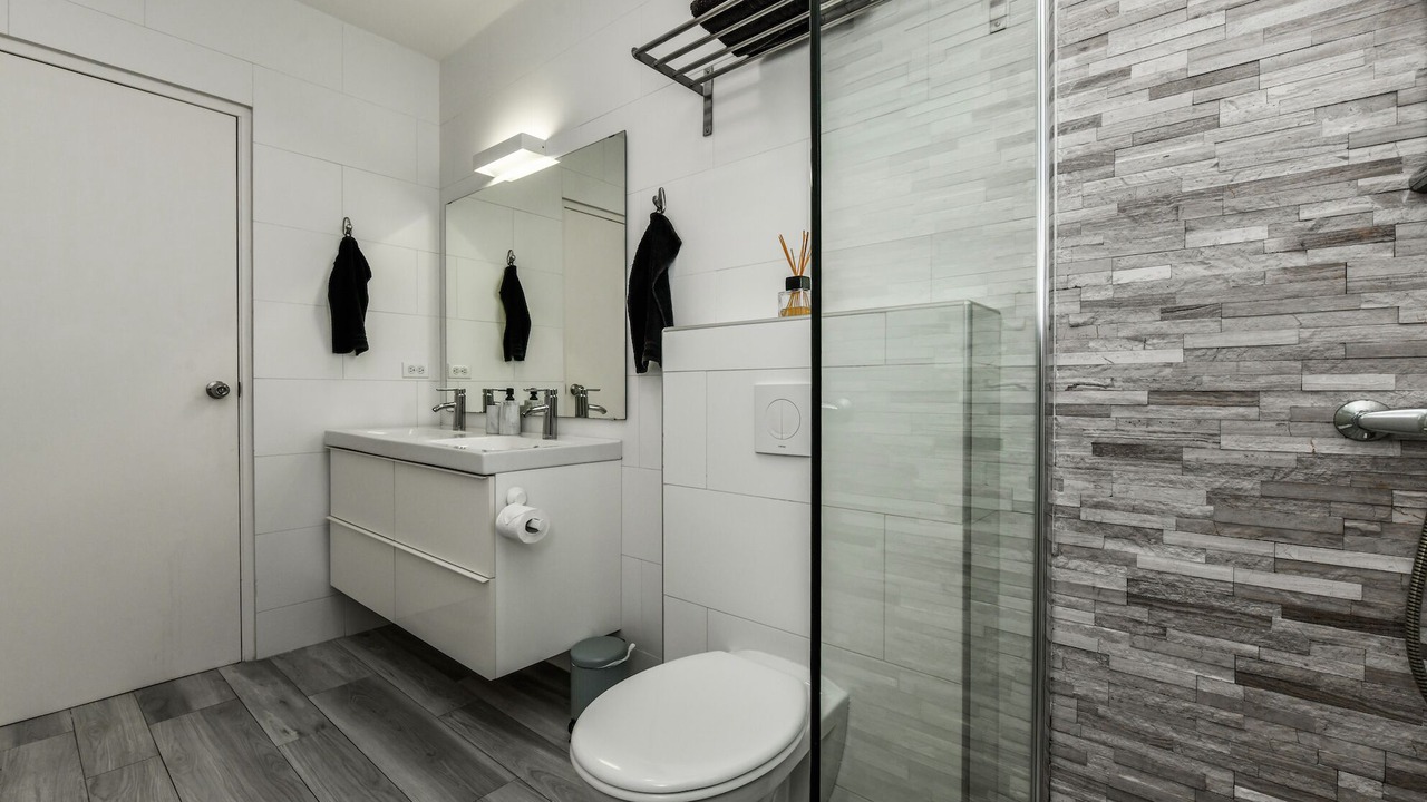 Photo of Bathroom in Washington