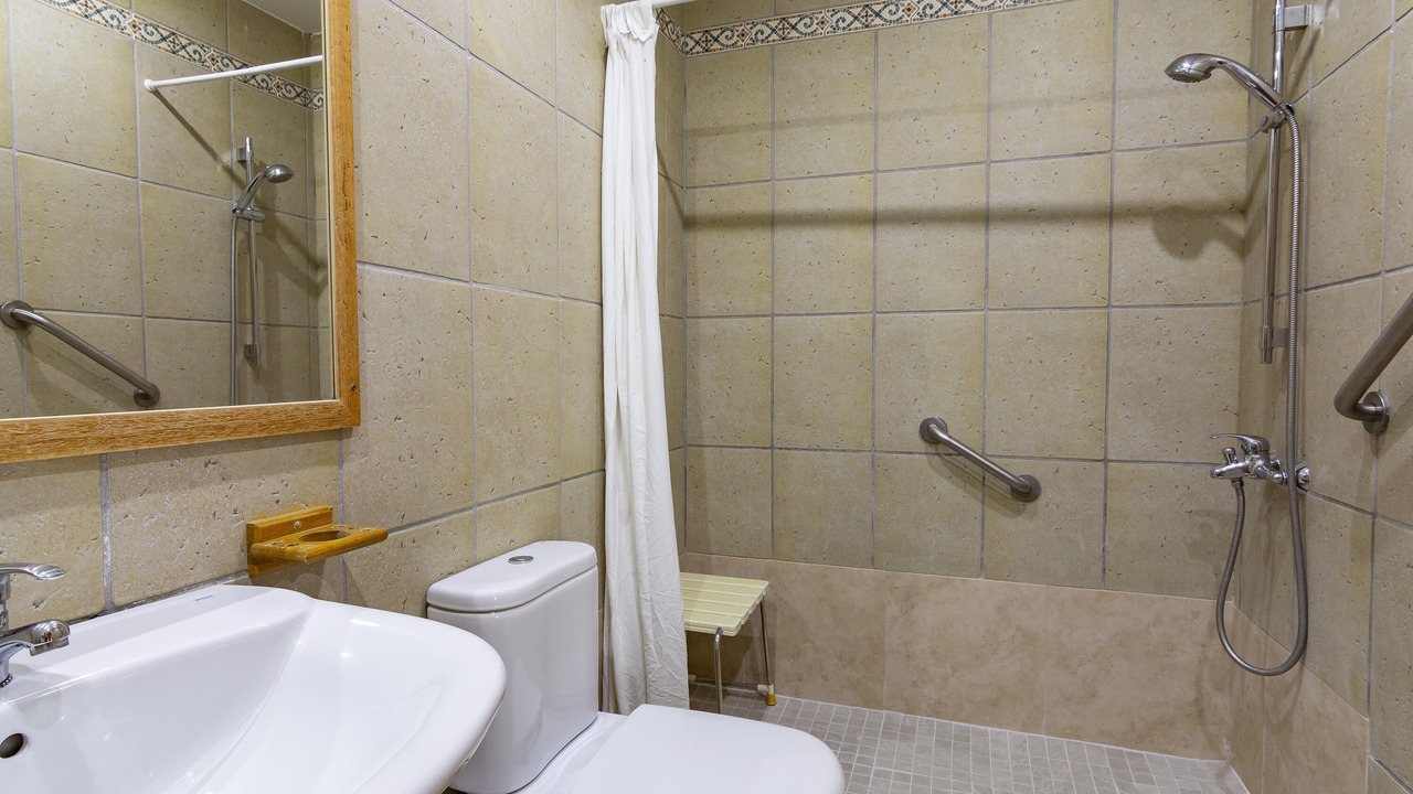 Photo of Bathroom in Nerja City Centre