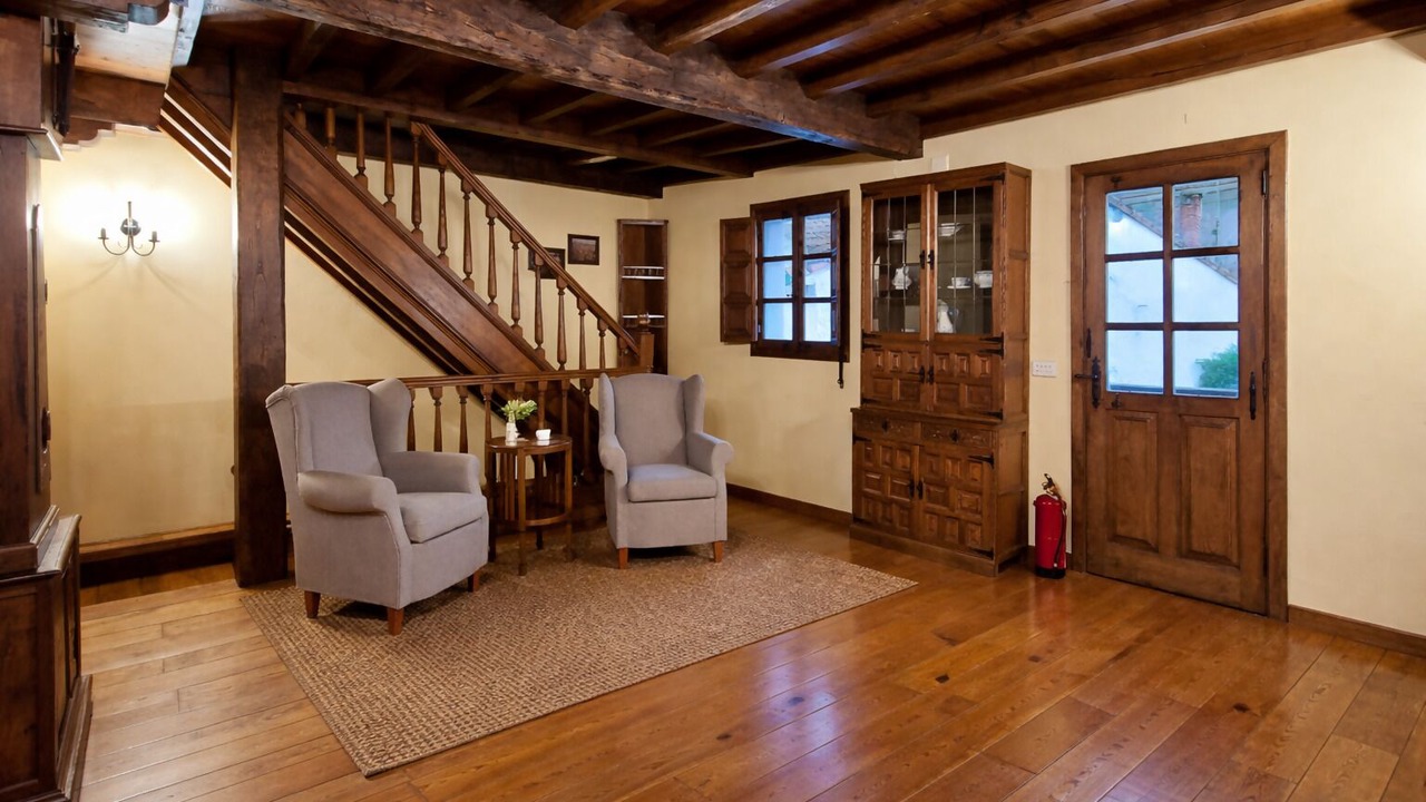Photo of Livingroom in Rales