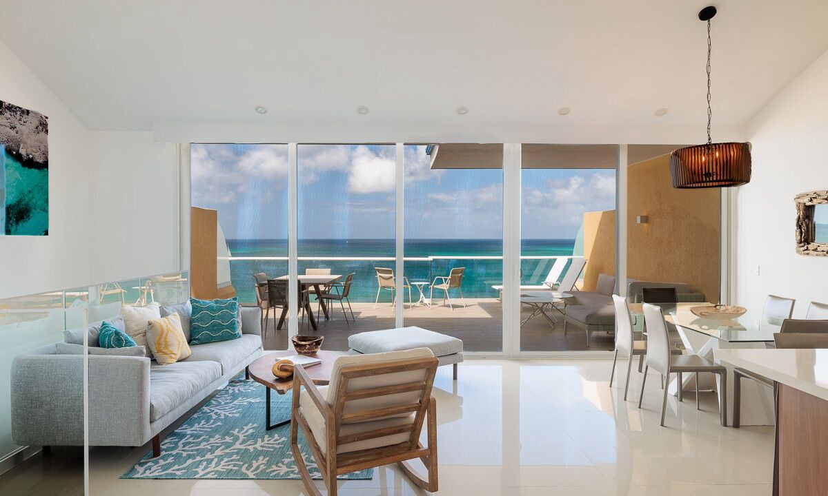 Photo of Livingroom in Palm Beach