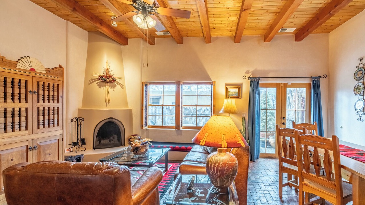 Photo of Livingroom in Downtown Santa Fe