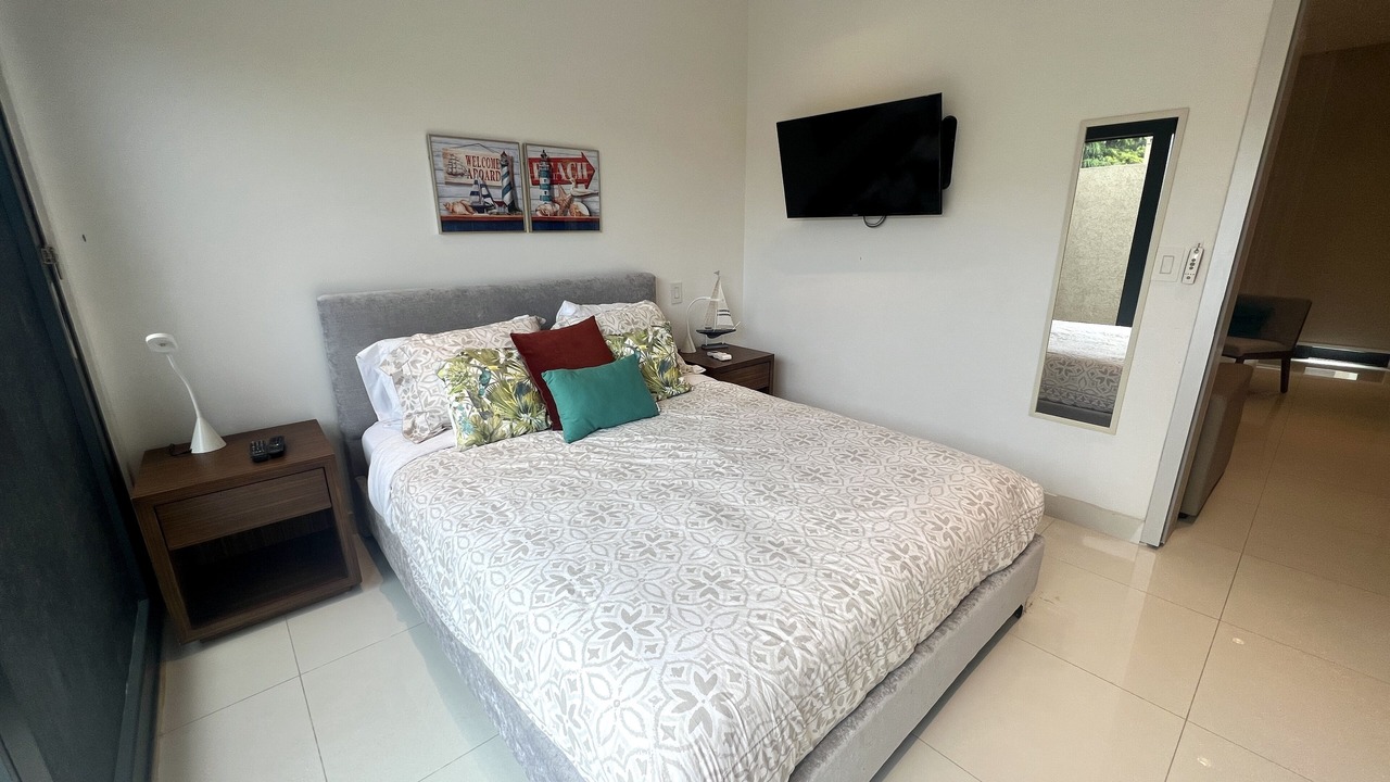 Photo of Bedroom in Opal