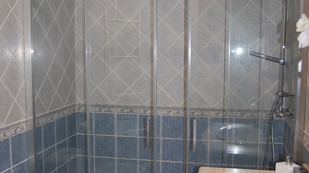 Photo of Bathroom in Nerja City Centre