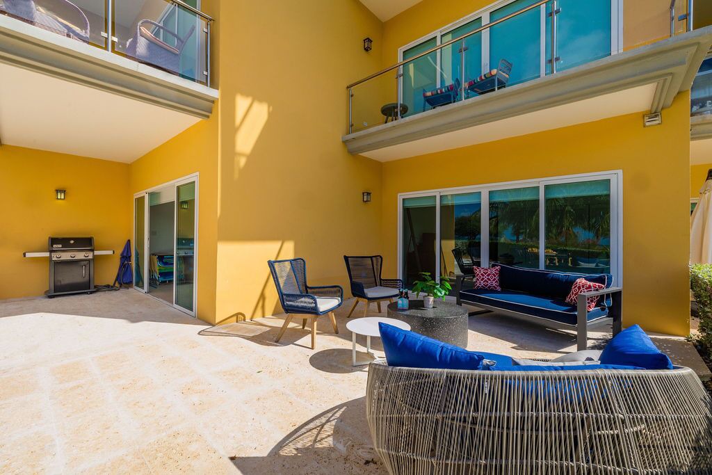 Photo of Others in Oranjestad-West