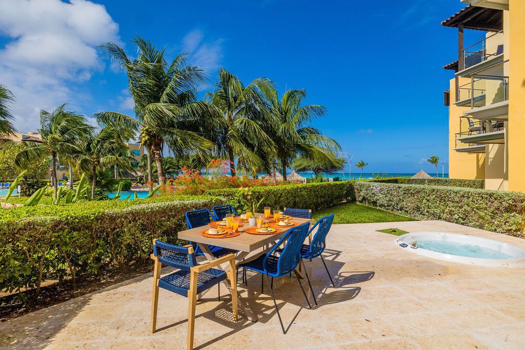 Photo of Others in Oranjestad-West