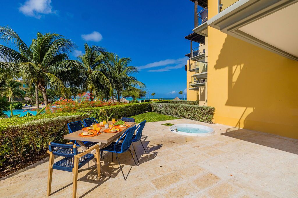 Photo of Others in Oranjestad-West