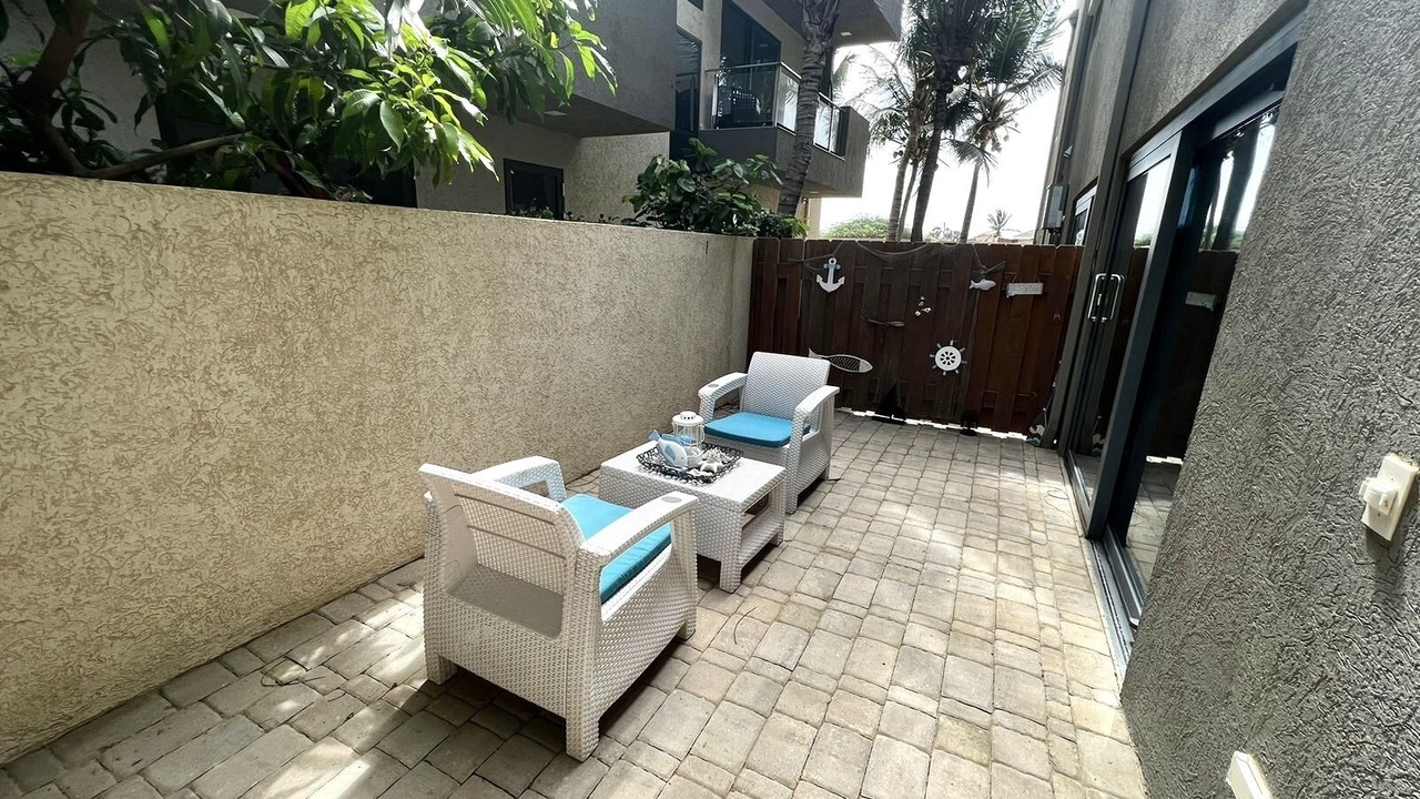 Photo of Patio Balcony in Opal