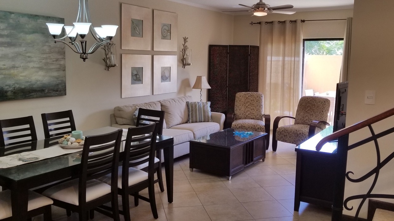 Photo of Livingroom in Esmeralda