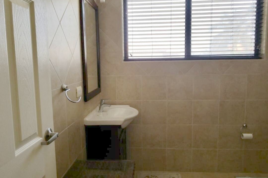 Photo of Bathroom in Esmeralda