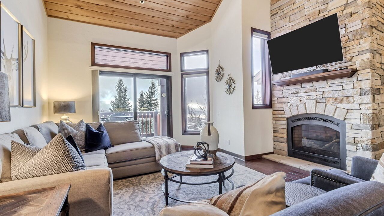 Photo of Livingroom in Deer Valley