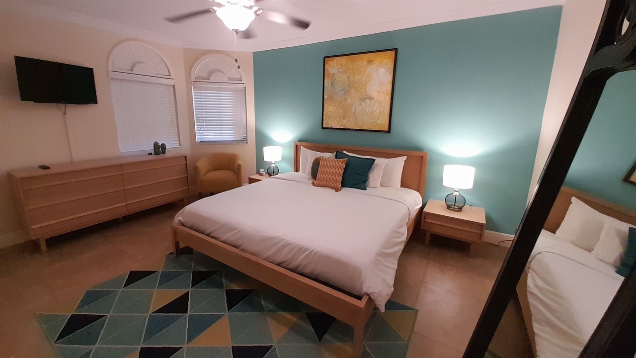 Photo of Others in Oranjestad-West