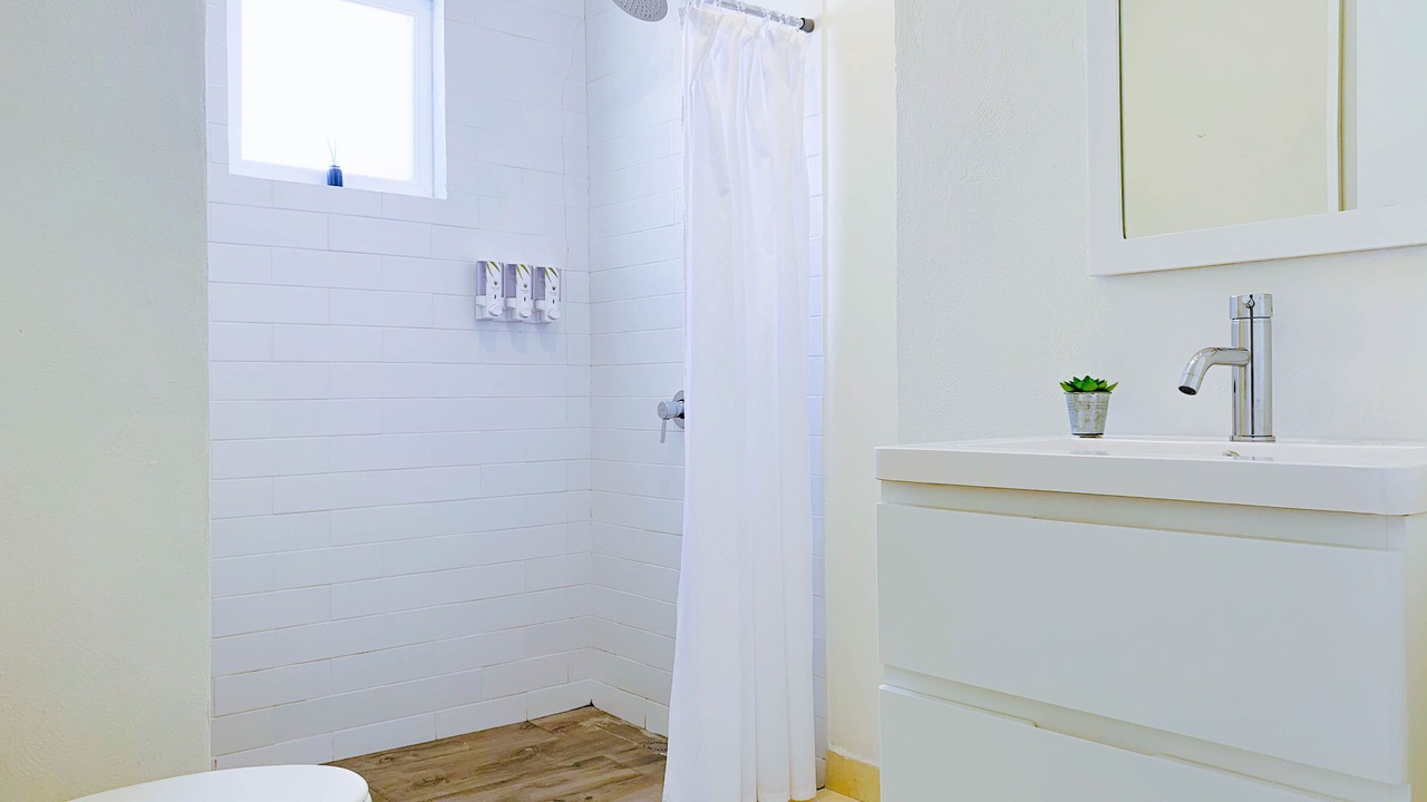 Photo of Bathroom in Esmeralda