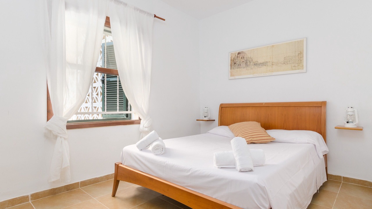 Photo of Bedroom in Calamayor