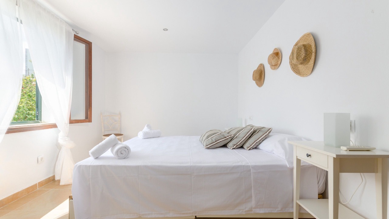 Photo of Bedroom in Calamayor