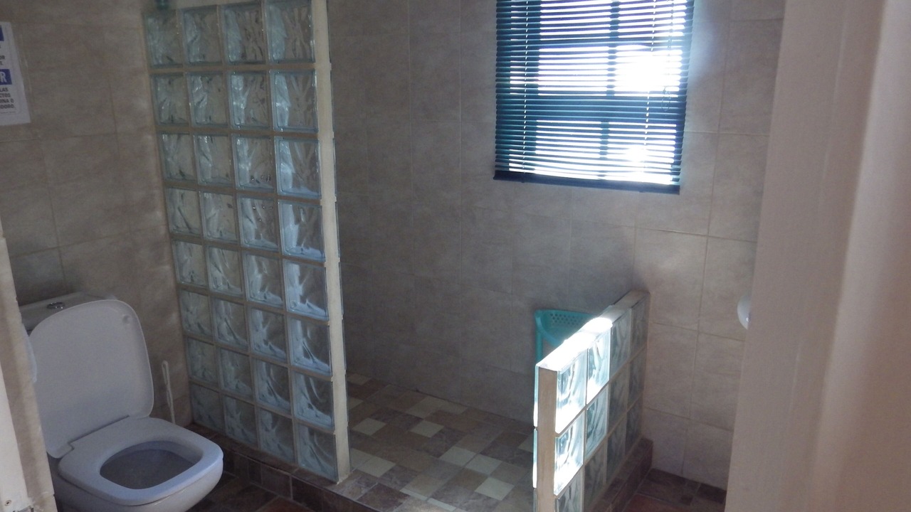 Photo of Bathroom in Ponton