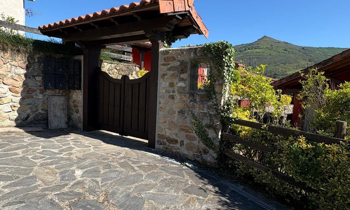 Photo of Outdoor in Celucos