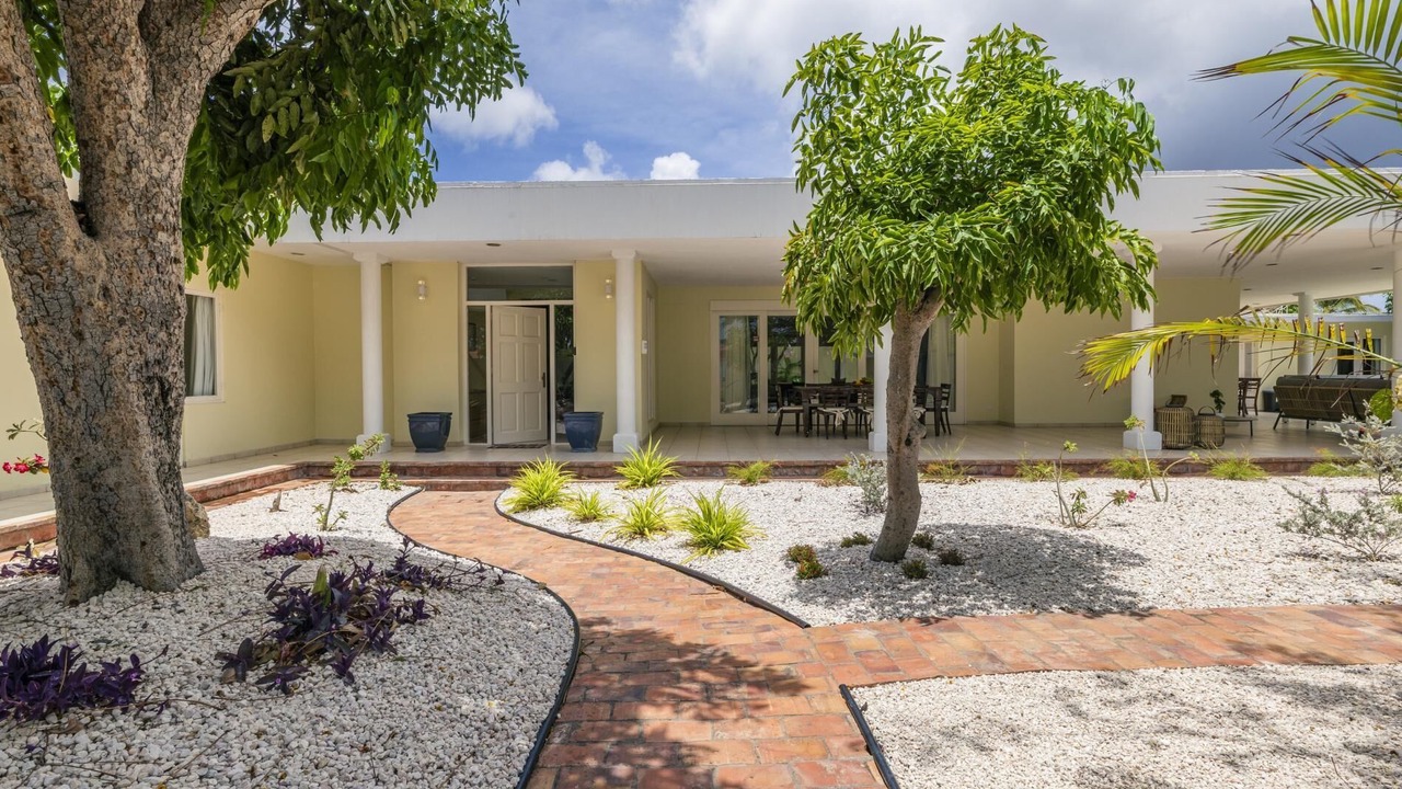 Photo of Outdoor in Oranjestad