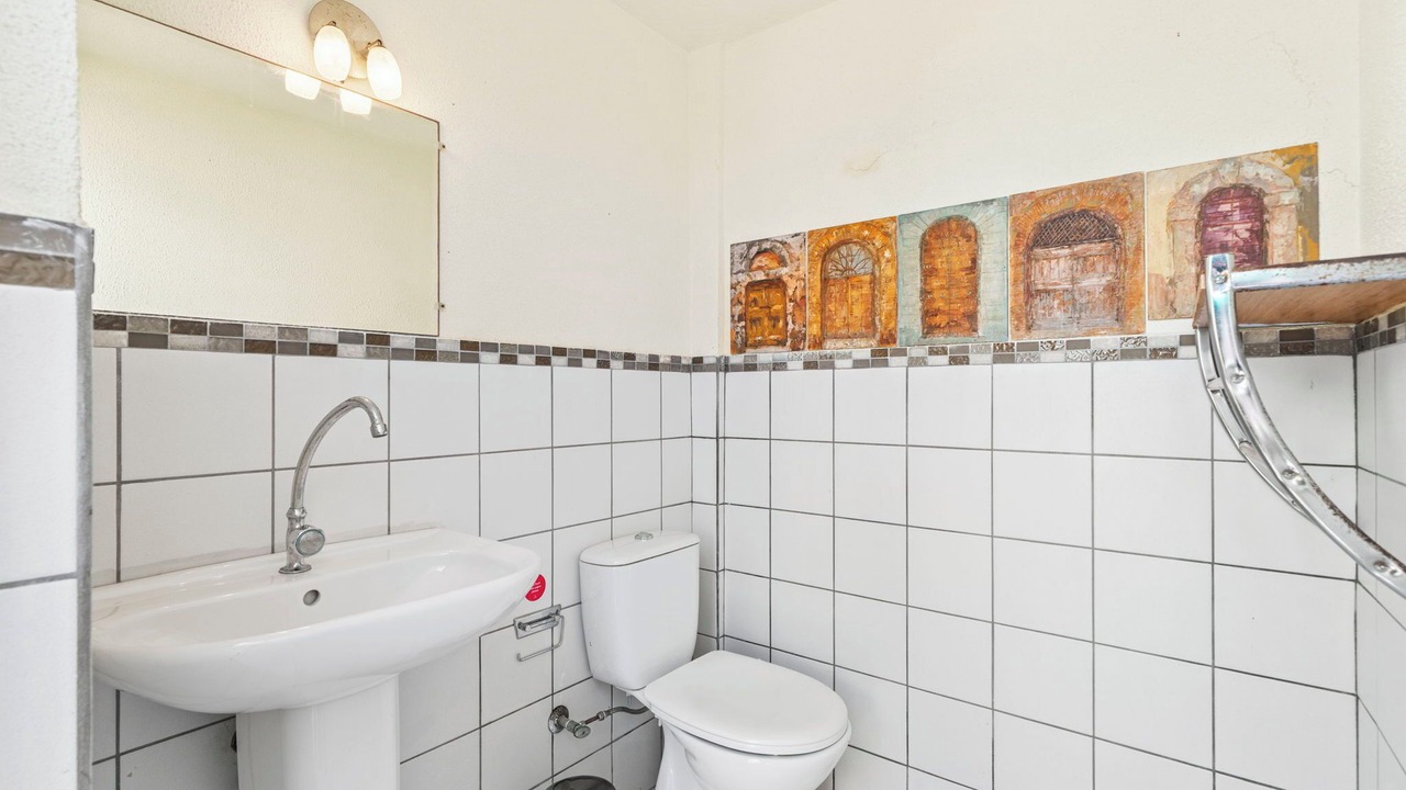 Photo of Bathroom in Boegoeroei
