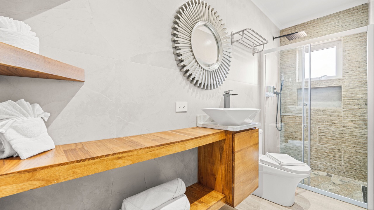 Photo of Bathroom in Ponton