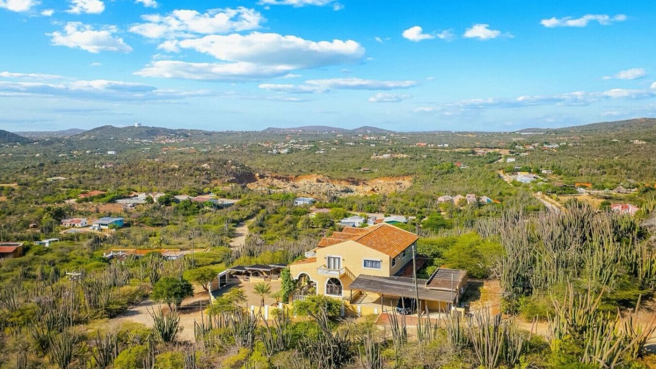 Photo of Outdoor in Jamanota