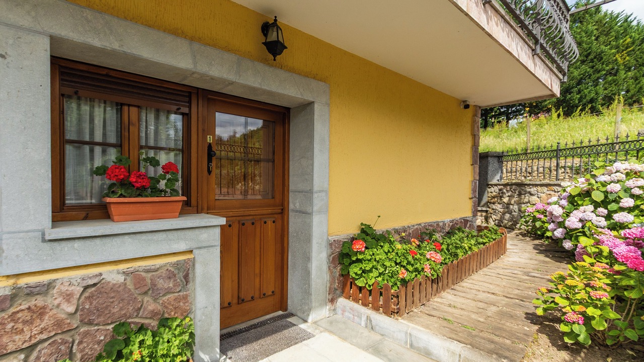 Photo of Outdoor in Cardes