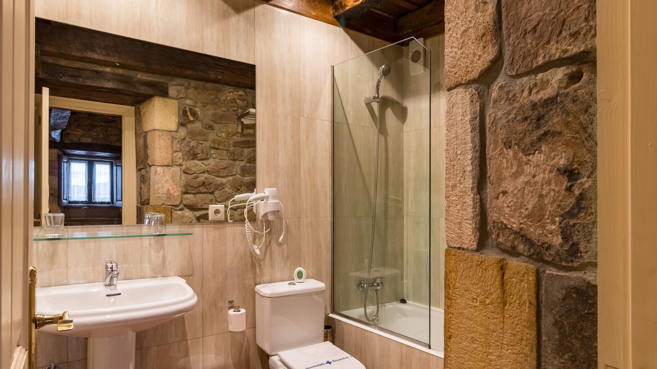 Photo of Bathroom in Hermandad de Campoo de Suso