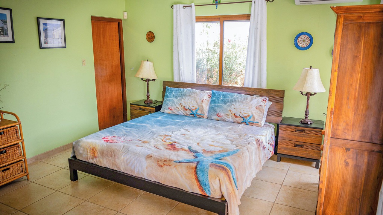 Photo of Bedroom in Opal