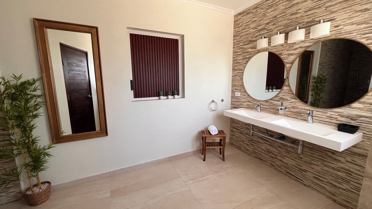 Photo of Bathroom in Alto Vista