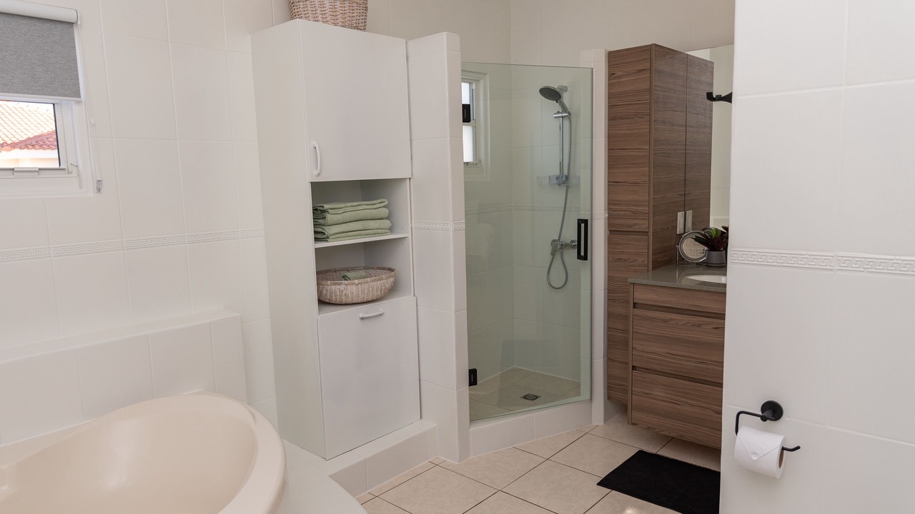 Photo of Bathroom in Esmeralda