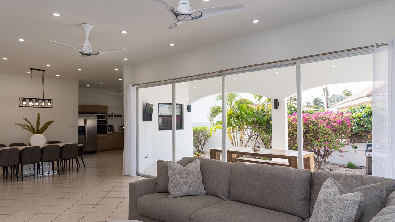 Photo of Livingroom in Esmeralda