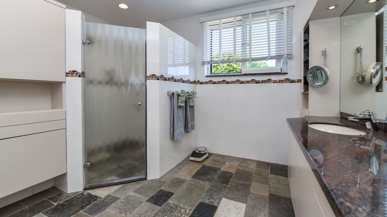 Photo of Bathroom in Malmok