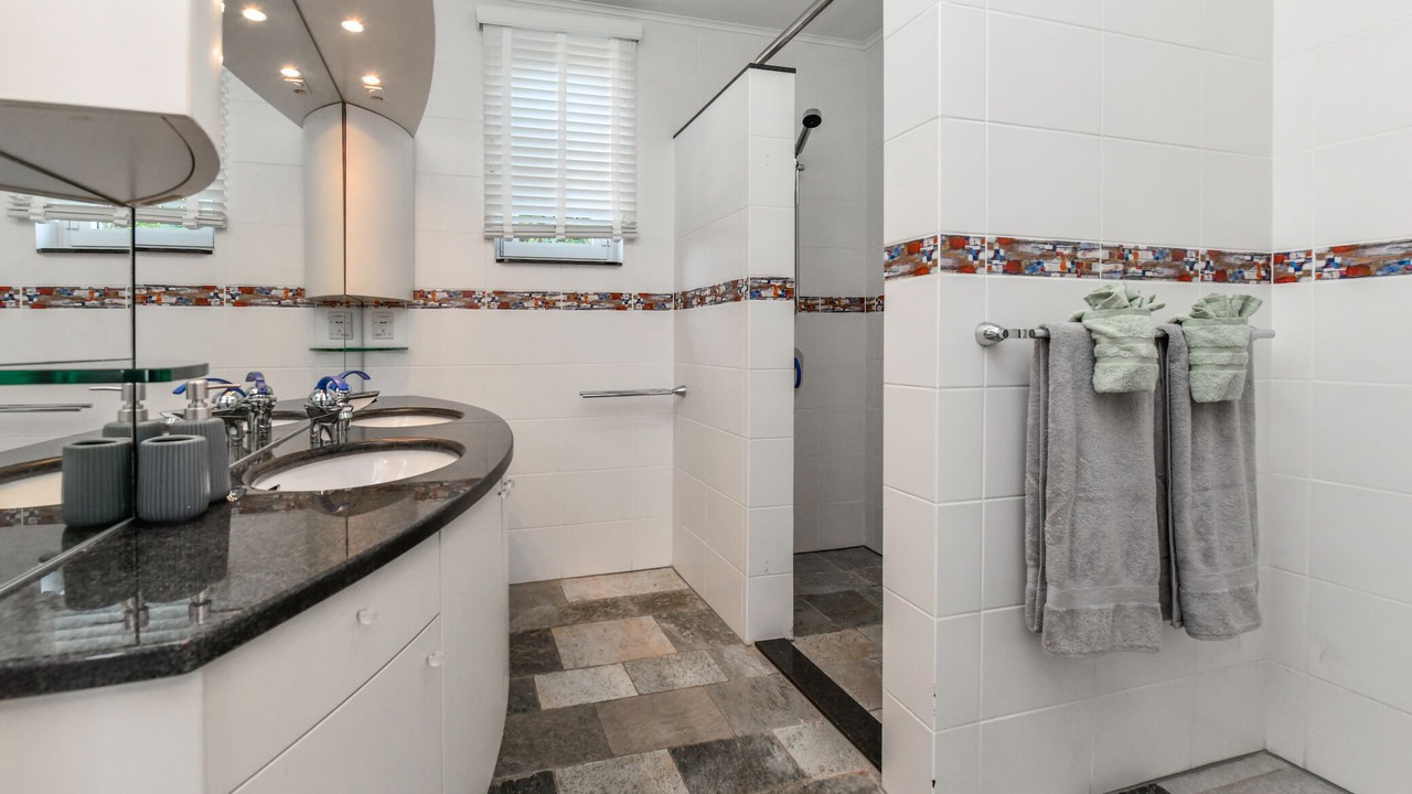 Photo of Bathroom in Malmok