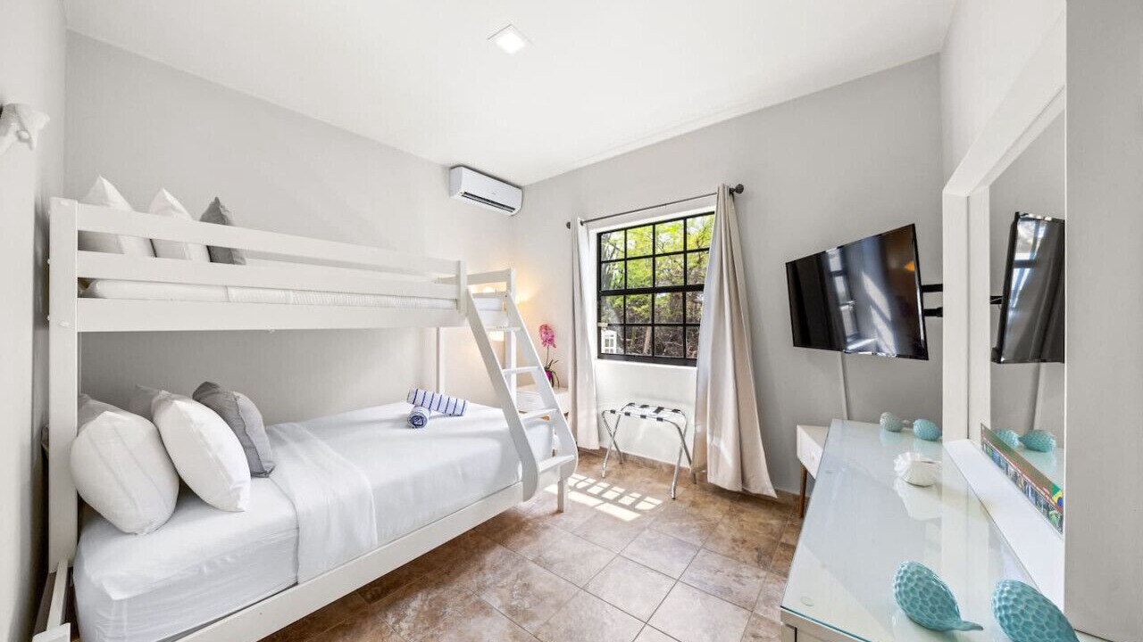 Photo of Bedroom in Boroncana