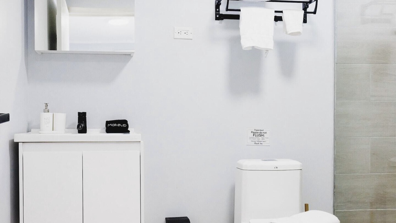Photo of Bathroom in Oranjestad