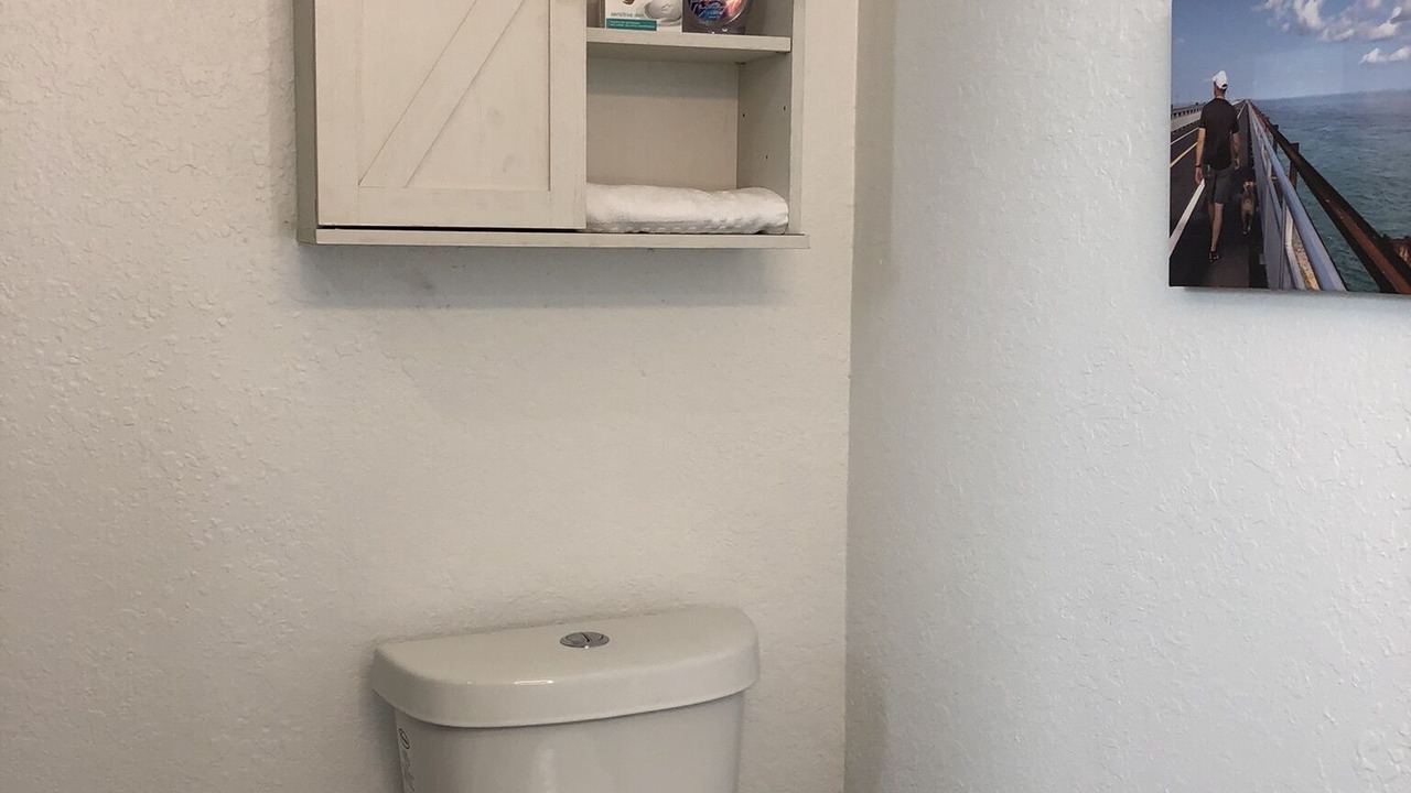 Photo of Bathroom in Marathon