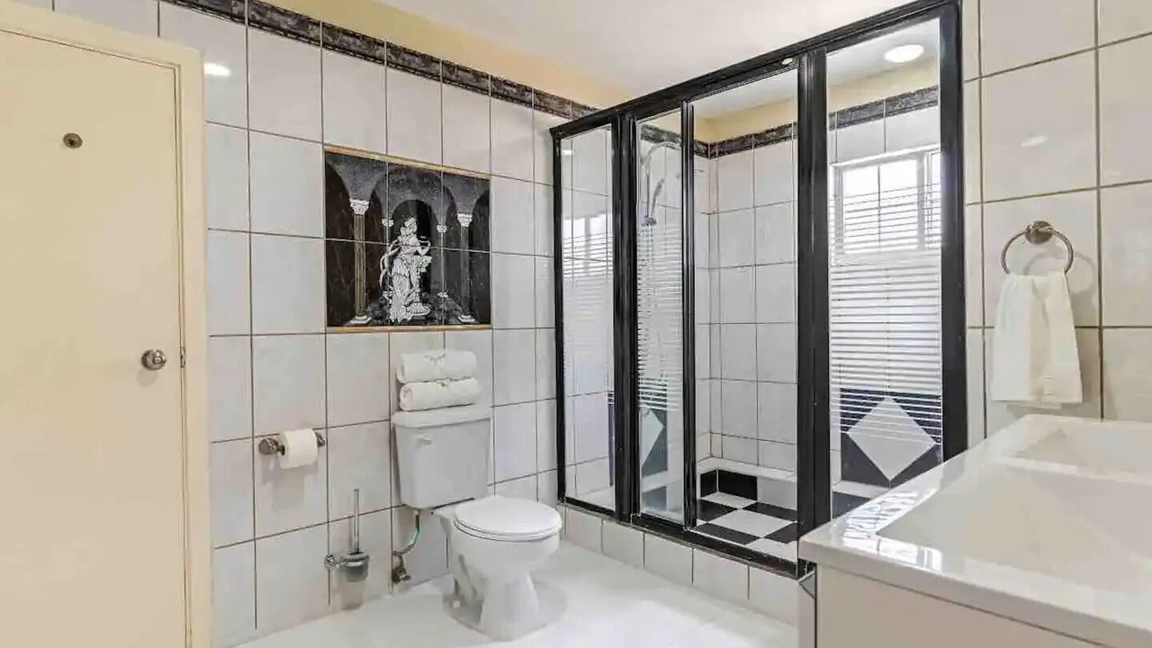 Photo of Bathroom in Ponton