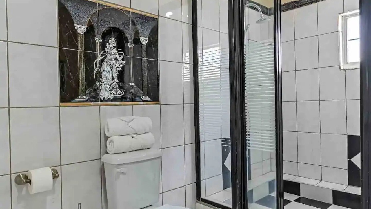 Photo of Bathroom in Ponton