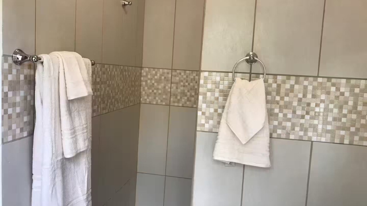 Photo of Bathroom in Oranjestad