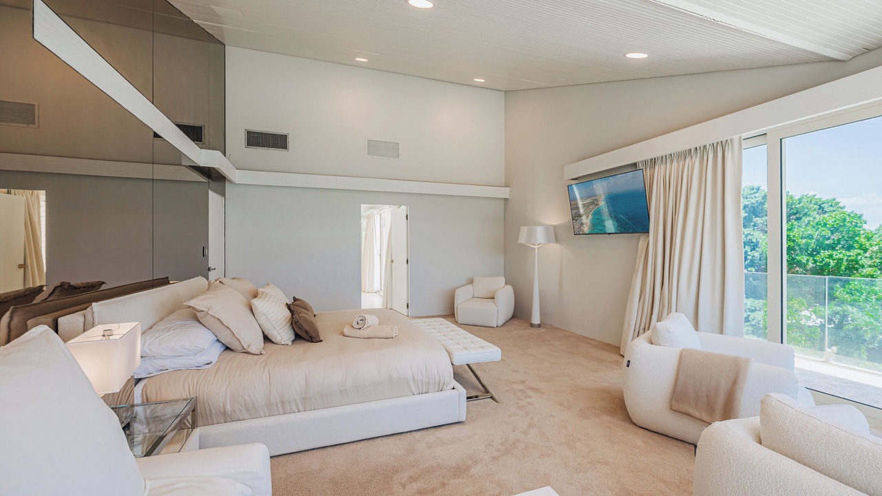 Photo of Livingroom in Palm Beach