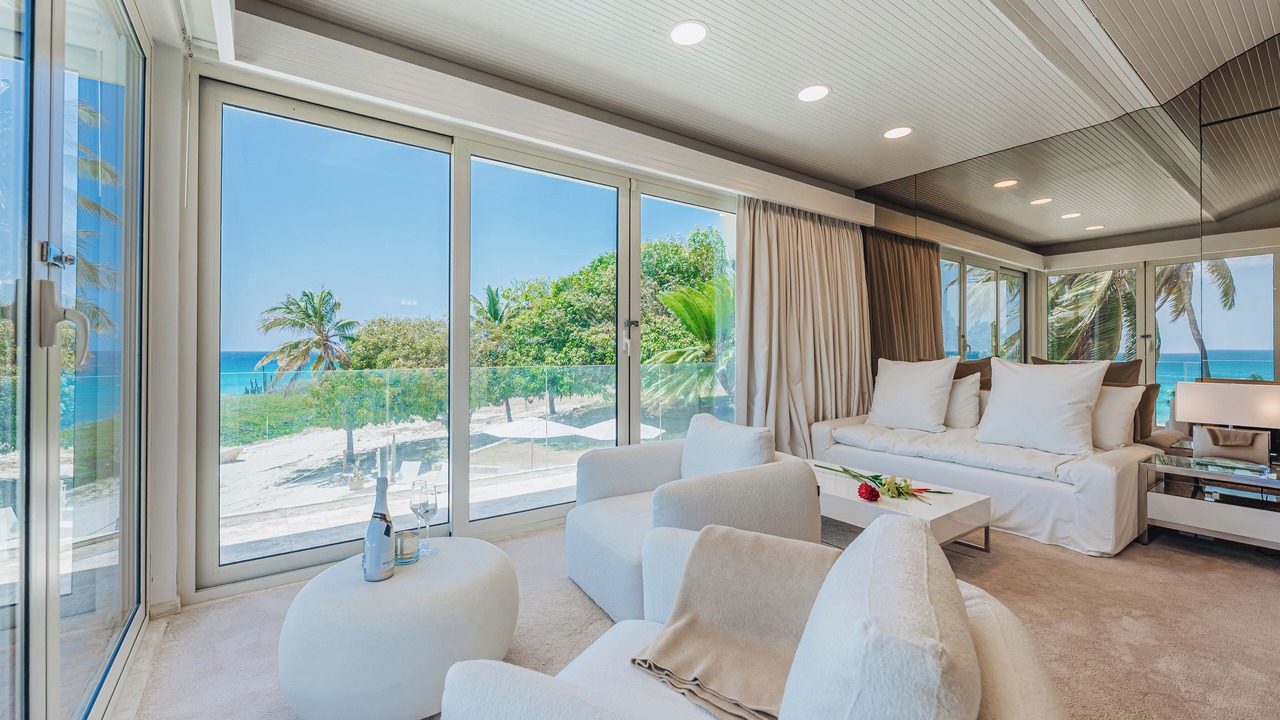 Photo of Livingroom in Palm Beach
